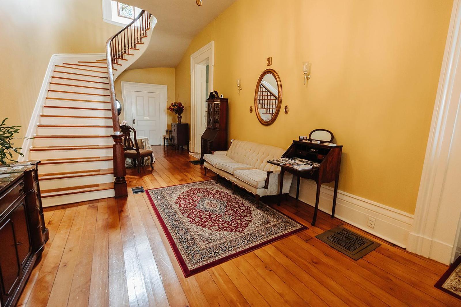 Maple Hill Manor Bed & Breakfast Springfield Екстер'єр фото