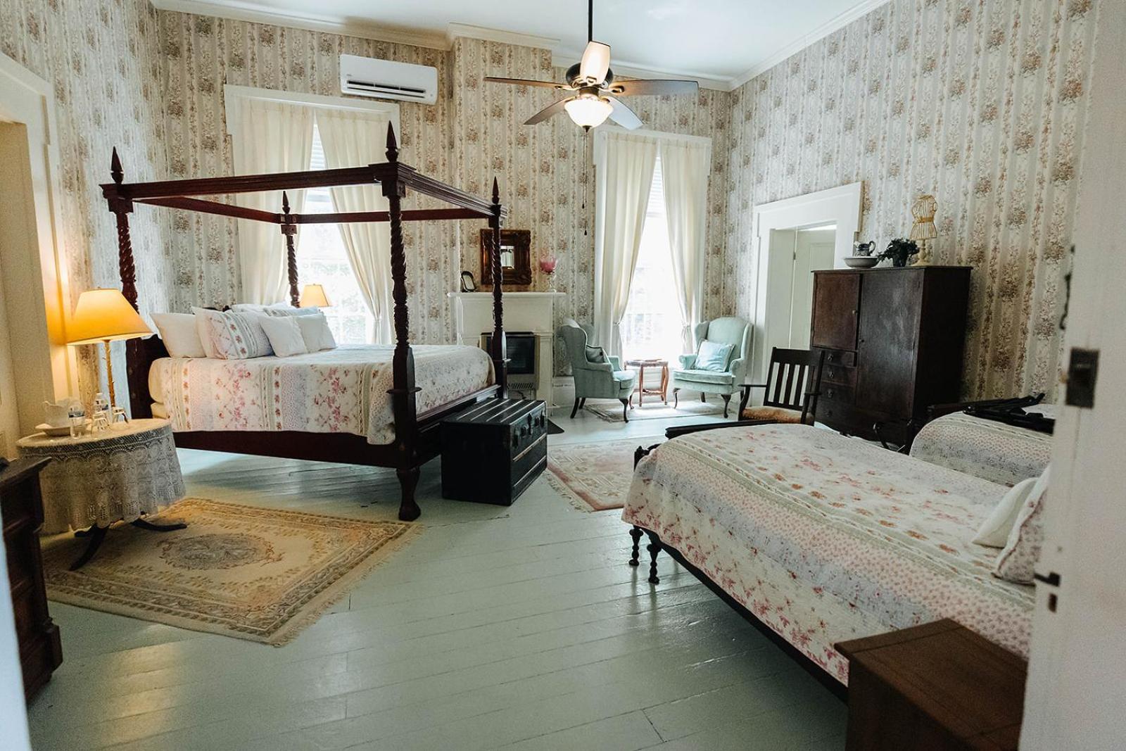 Maple Hill Manor Bed & Breakfast Springfield Екстер'єр фото