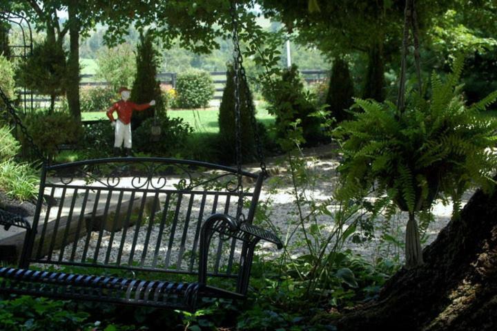 Maple Hill Manor Bed & Breakfast Springfield Екстер'єр фото