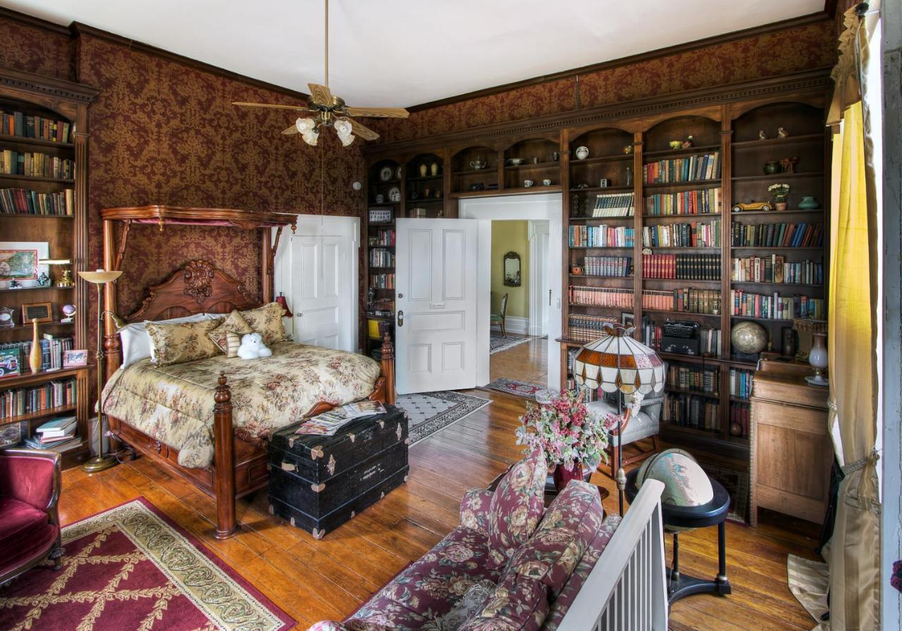 Maple Hill Manor Bed & Breakfast Springfield Екстер'єр фото