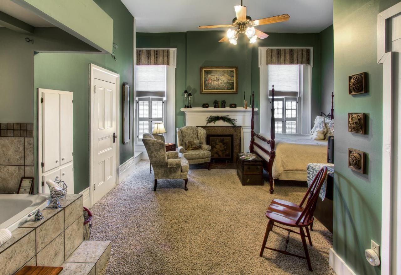 Maple Hill Manor Bed & Breakfast Springfield Екстер'єр фото